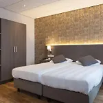 Western Baars 4*