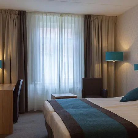 Hotel Western Baars 4*