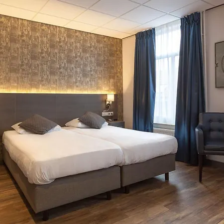 Hotel Western Baars 4*