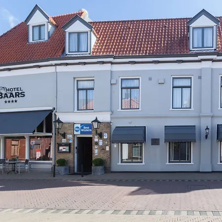 Western Baars Hotel