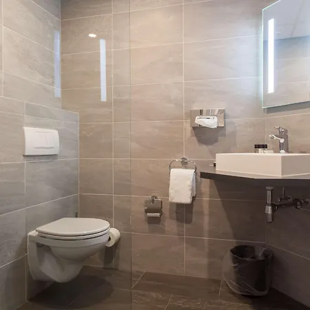 Western Baars Hotel 4*