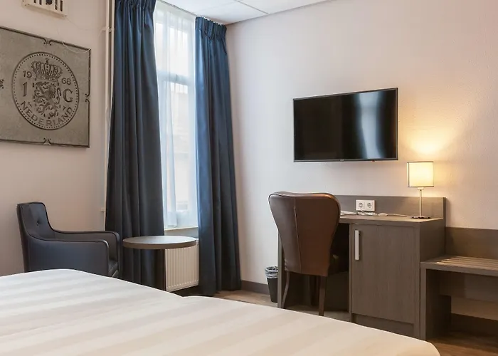 Отель Western Baars 4*