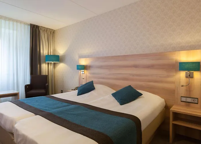 فندق Western Baars 4*