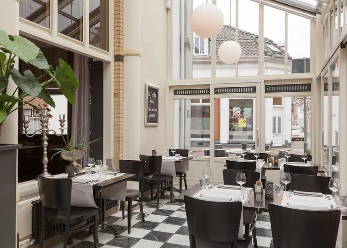 Western Baars Отель 4*