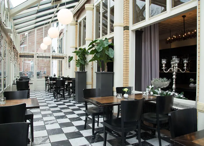 Western Baars Hotell 4*