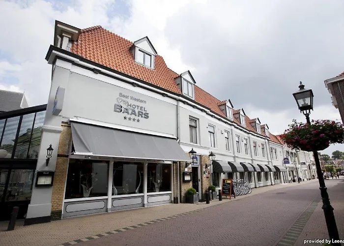 Western Baars Отель 4*