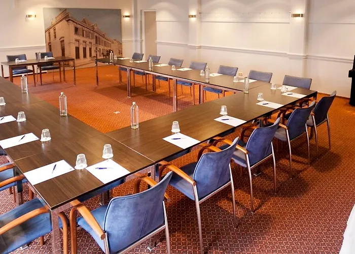 Western Baars فندق 4*